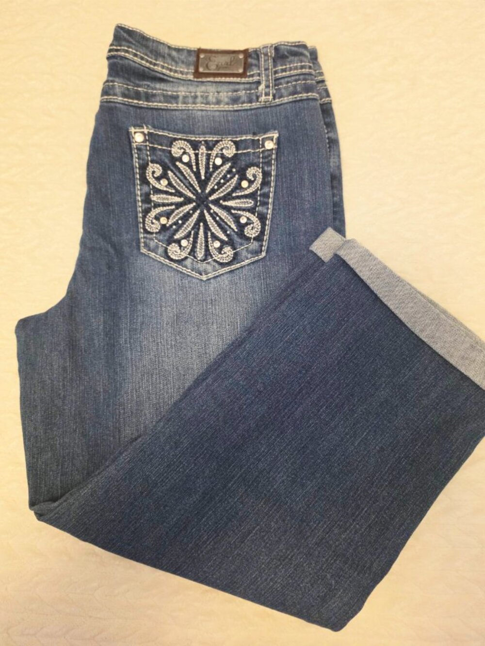Earl Jean 8 Capri